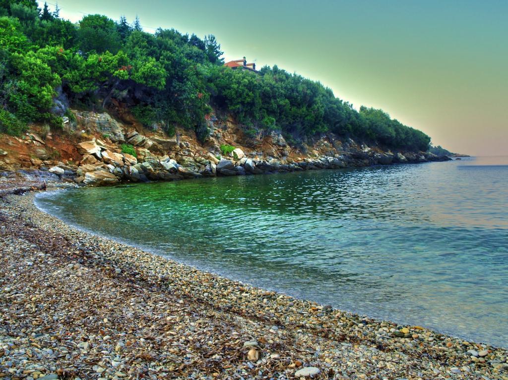 Maranton Beach Hotel كوينيرا المظهر الخارجي الصورة